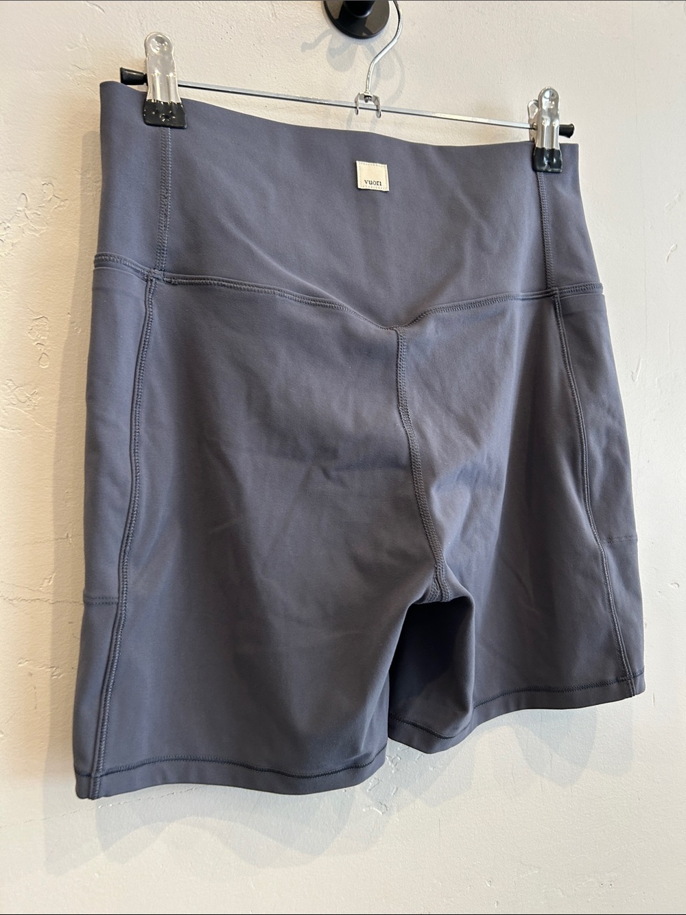 Vuori Studio Pocket Short - Picture 8 of 9